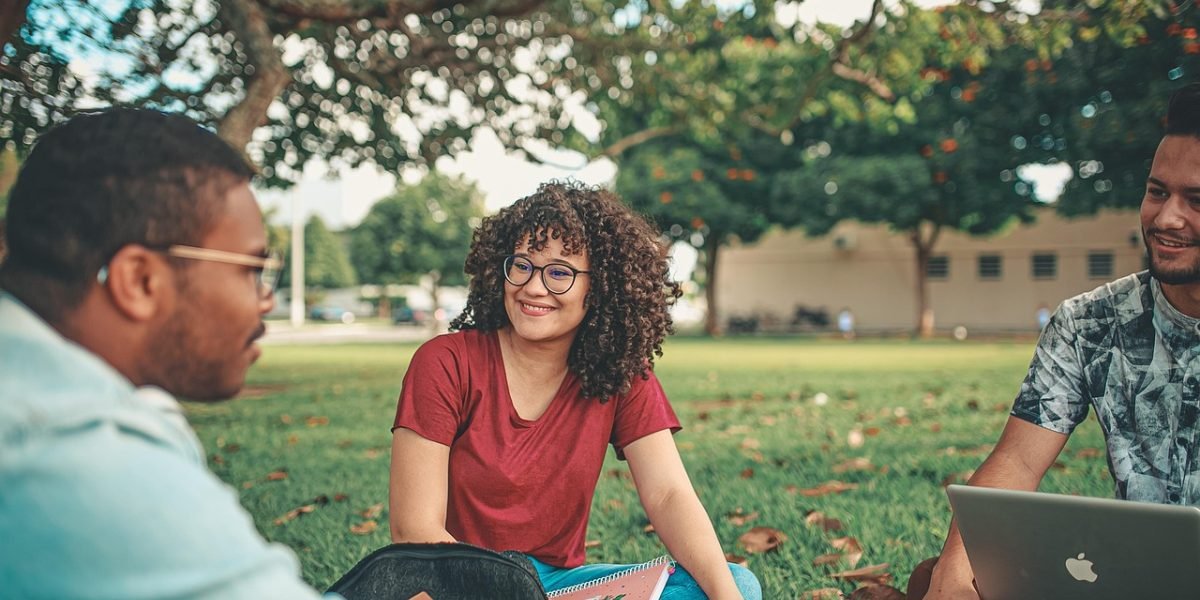 This article explains why the University of Houston acceptance rate you see online (about 75.8% for 2025–26) is a useful but incomplete number, and why relying...