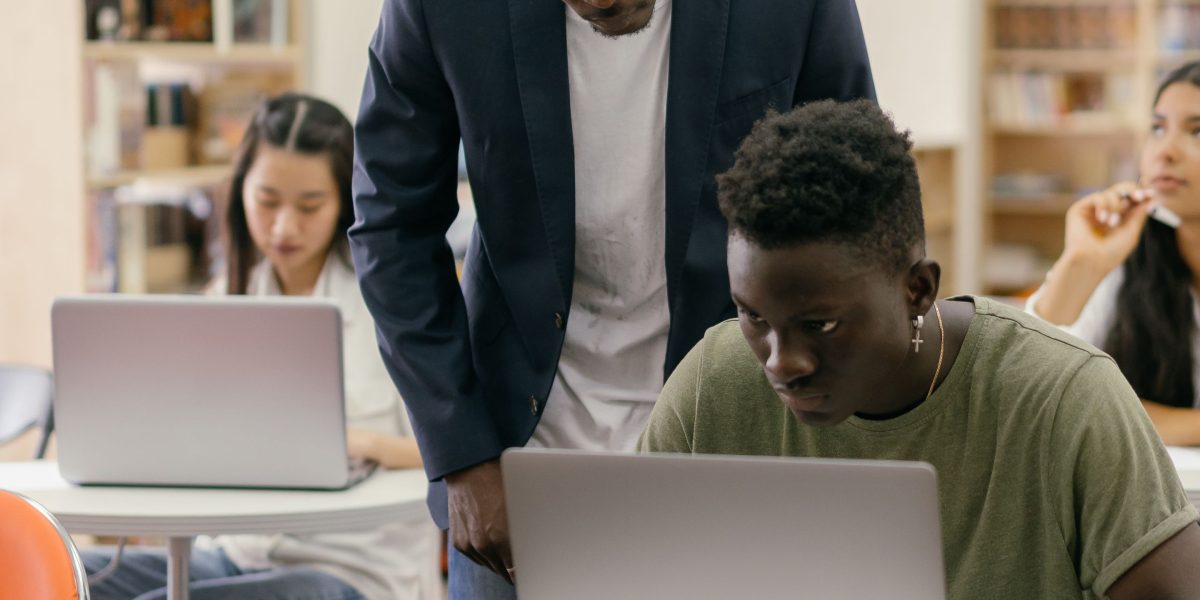 This article explains why a single acceptance-rate percentage can be misleading for applicants and researchers by unpacking how schools define and report applic...
