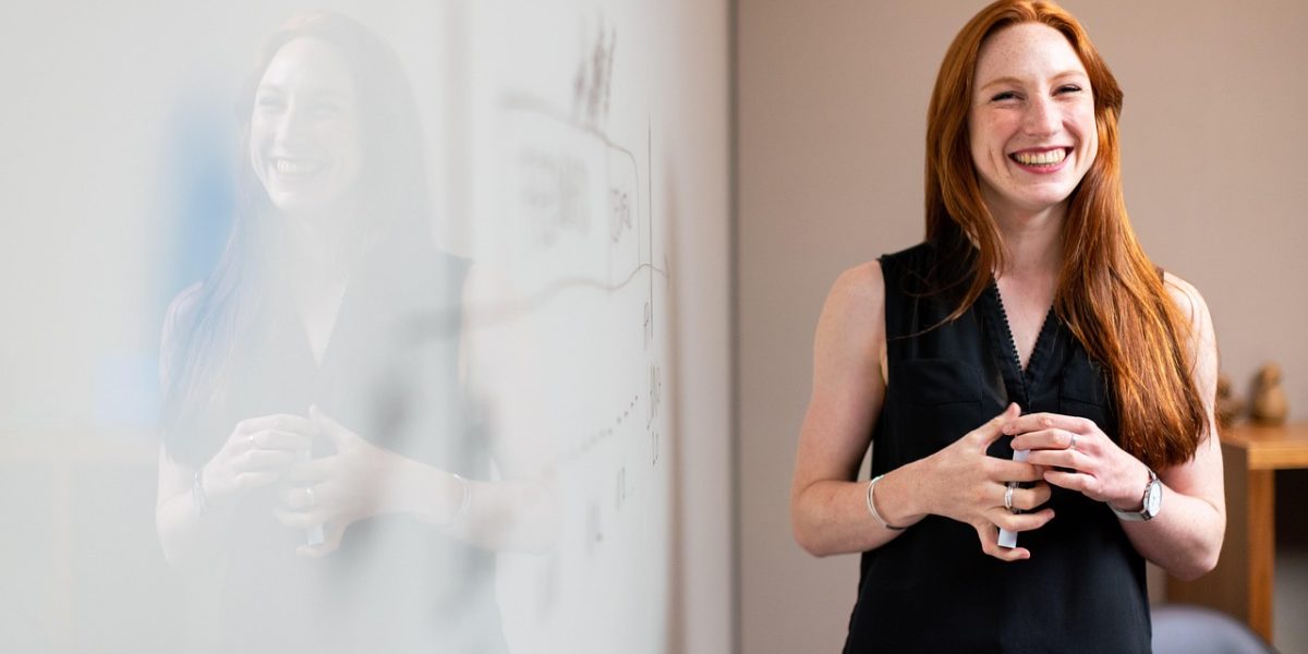 Professionals collaborate to analyze educational data and identify long-term trends and influencing factors.