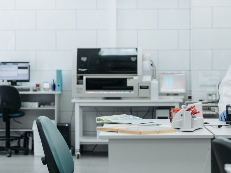 Choosing the right U.S. university in 2026—especially for medicine or technology—requires more than memorizing rank lists. This article explains the key differe...