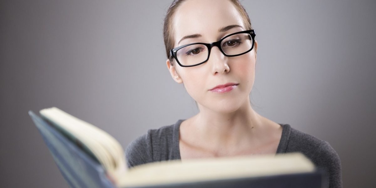 A student exploring various university study programs online, highlighting the importance of specific program choice.